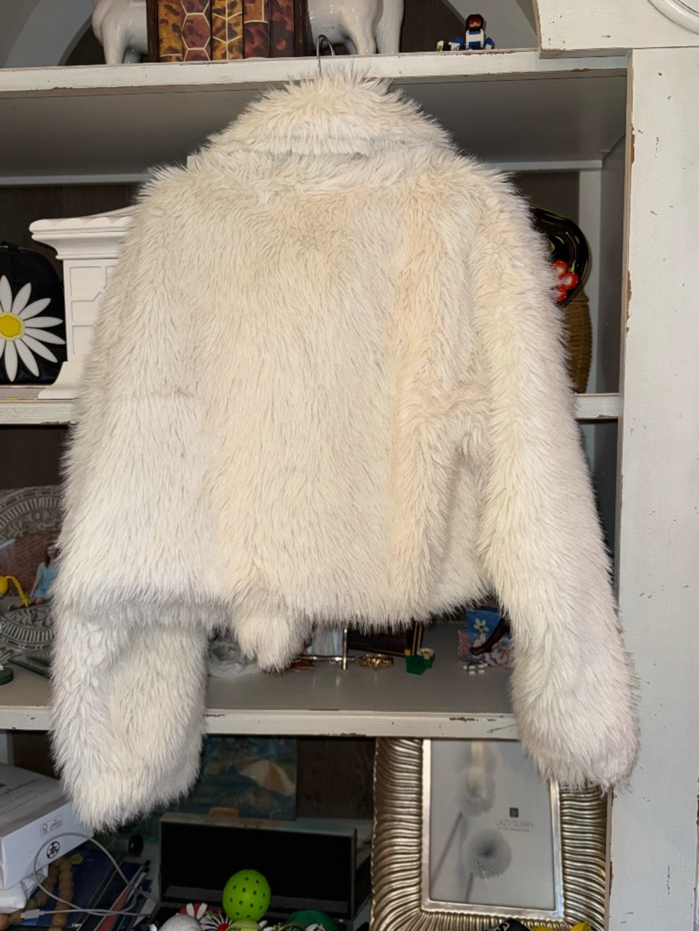 Maeve Anthropologie Large L faux fur jacket with 2 buttons - Picture 4 of 4
